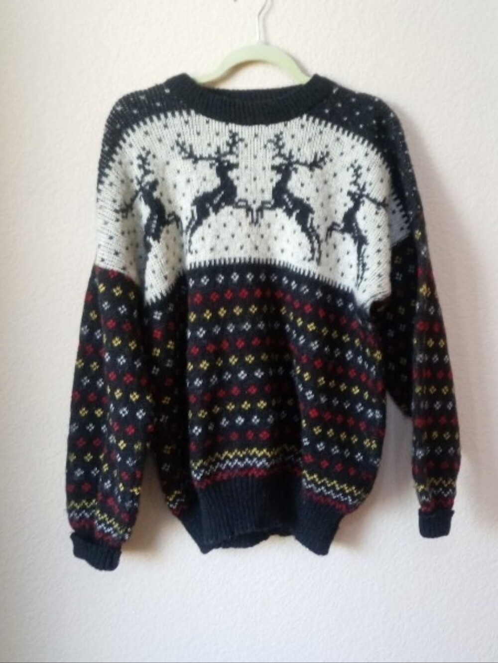 Nesjar Norwegian vintage chunky 100% wool sweater with a reindeer motif - Picture 4 of 14